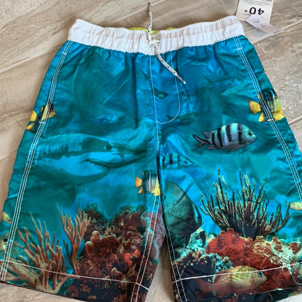 Gap kids boys swim trunks size medium (8)